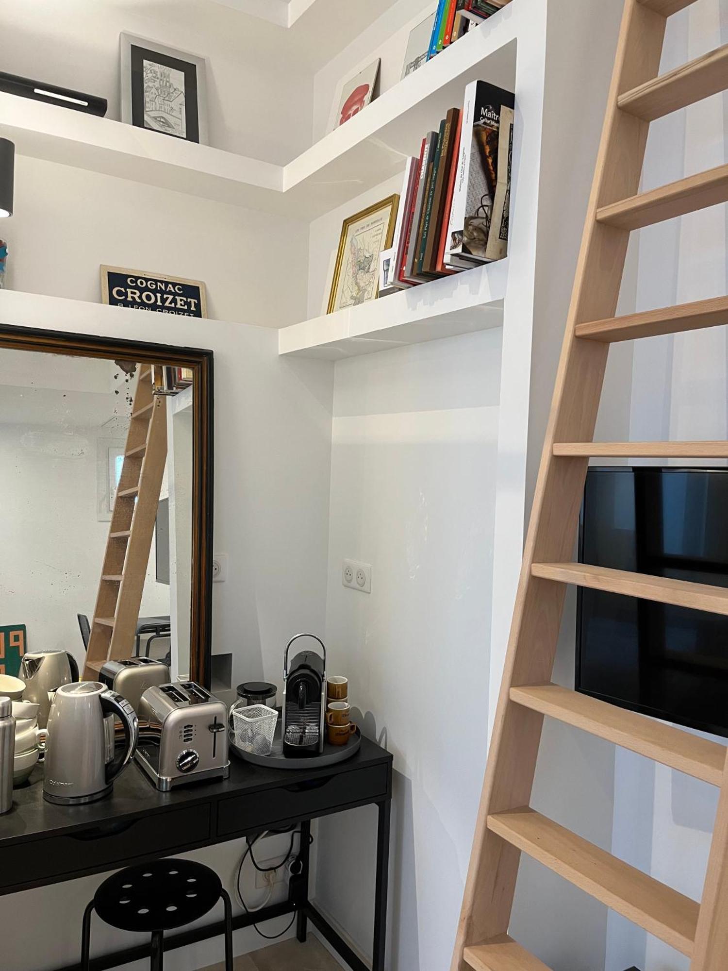Apartmán Loft Avec Terrasse Et Jardin Angoulême Exteriér fotografie