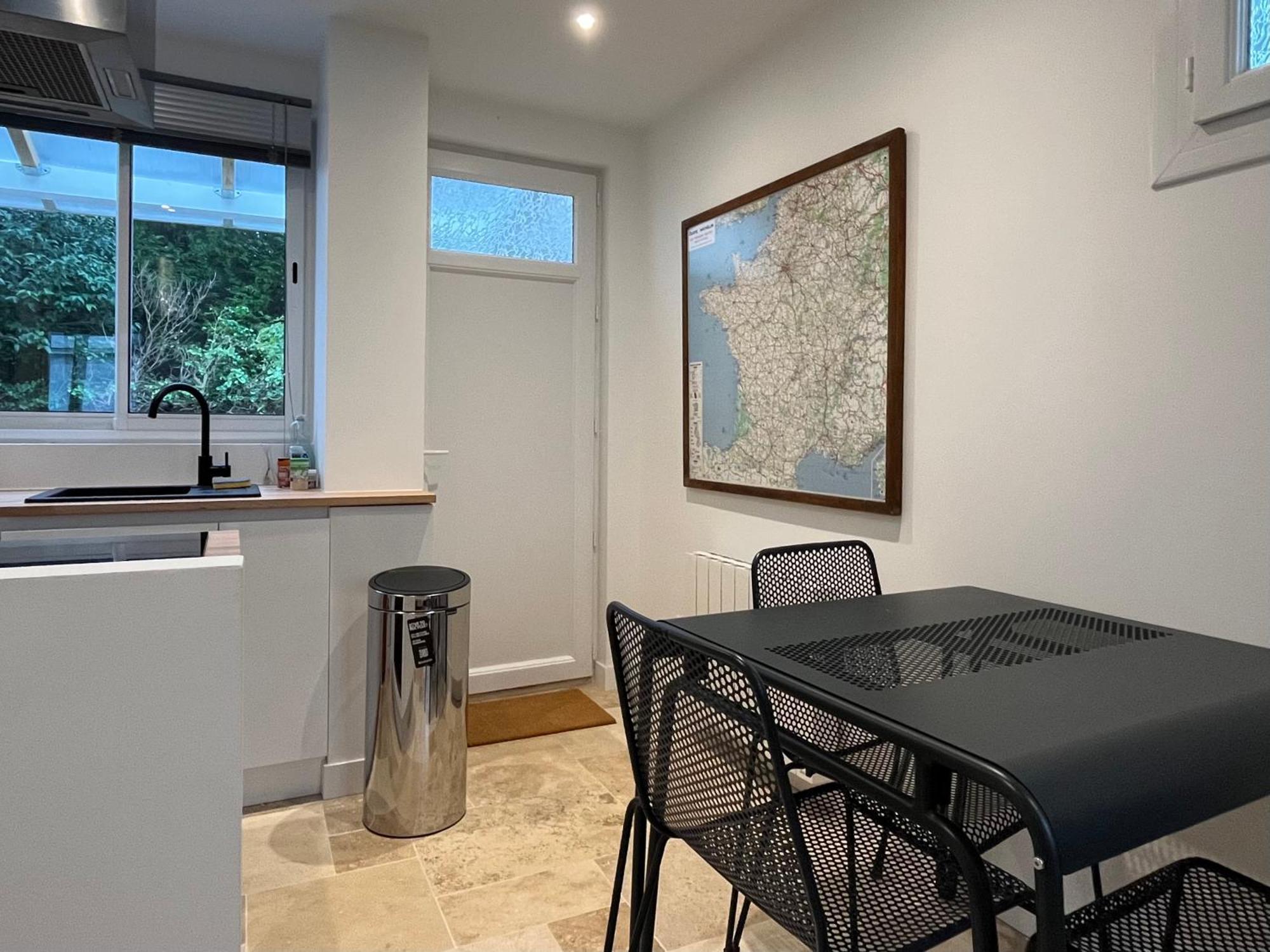 Apartmán Loft Avec Terrasse Et Jardin Angoulême Exteriér fotografie