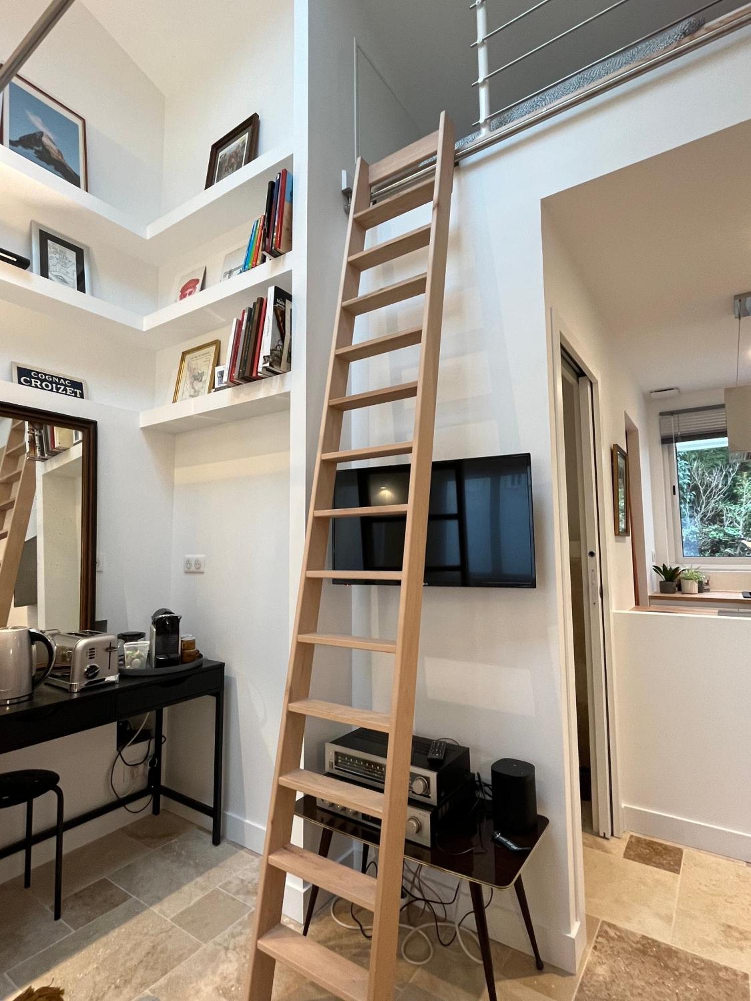 Apartmán Loft Avec Terrasse Et Jardin Angoulême Exteriér fotografie