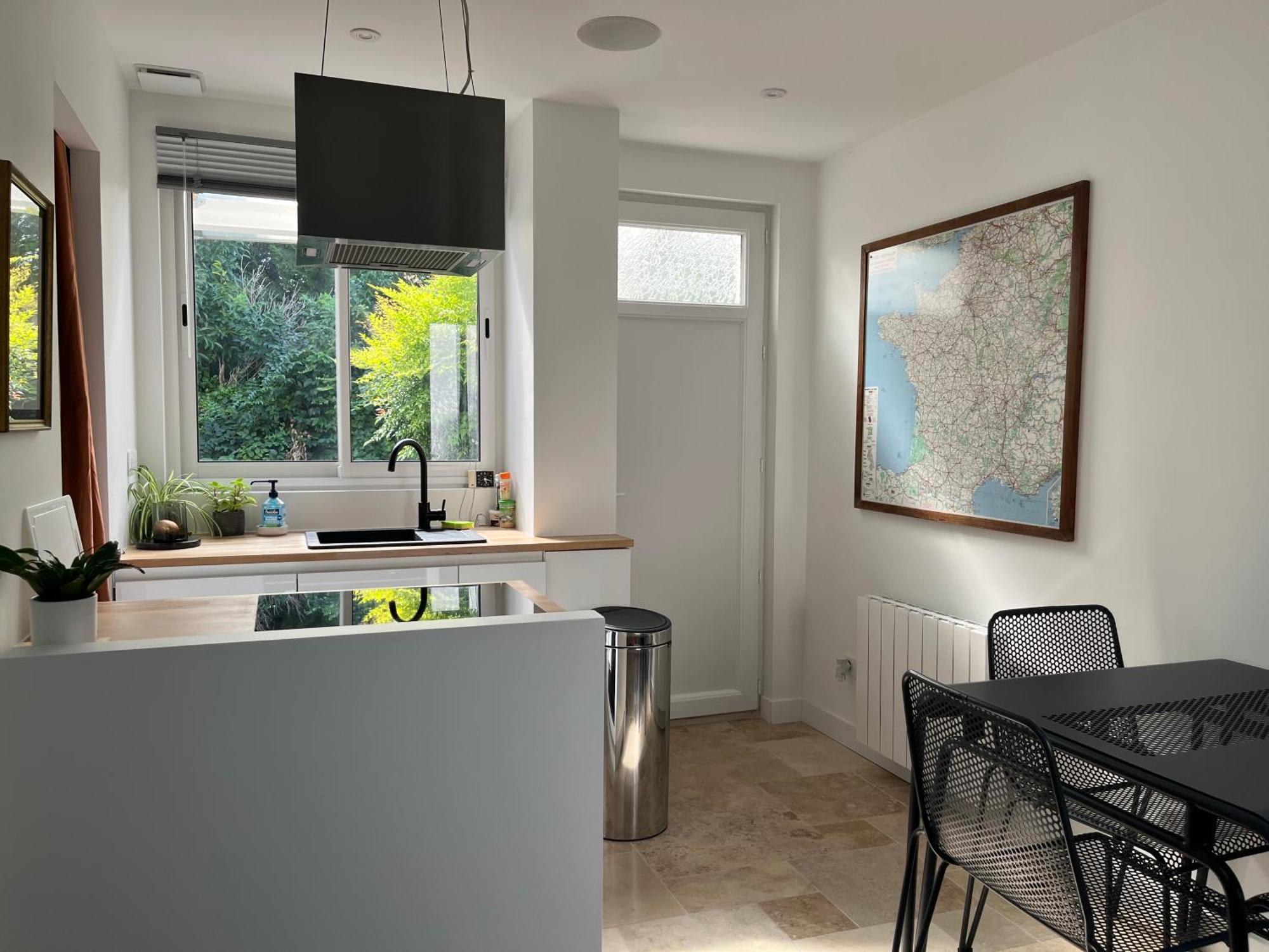 Apartmán Loft Avec Terrasse Et Jardin Angoulême Exteriér fotografie